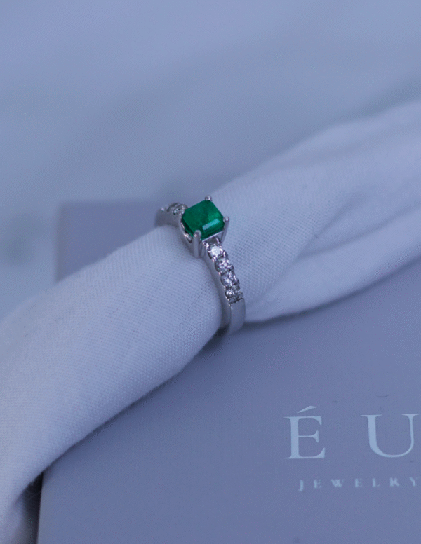 Heritage Emerald