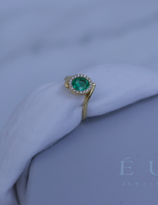 Purity Oval